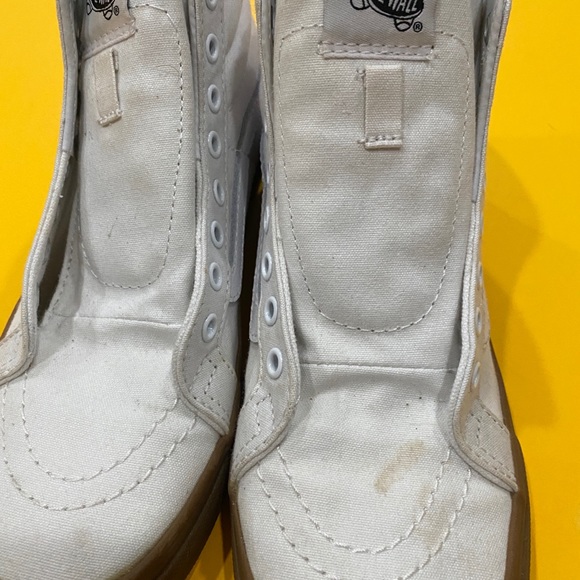 White high top canvas Vans - Picture 3 of 9